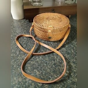 Stylish Tan Woven Crossbody Bag